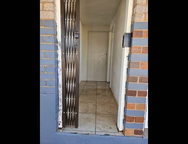 3 BEDROOM FREESTANDING FOR SALE IN EASTWOOD